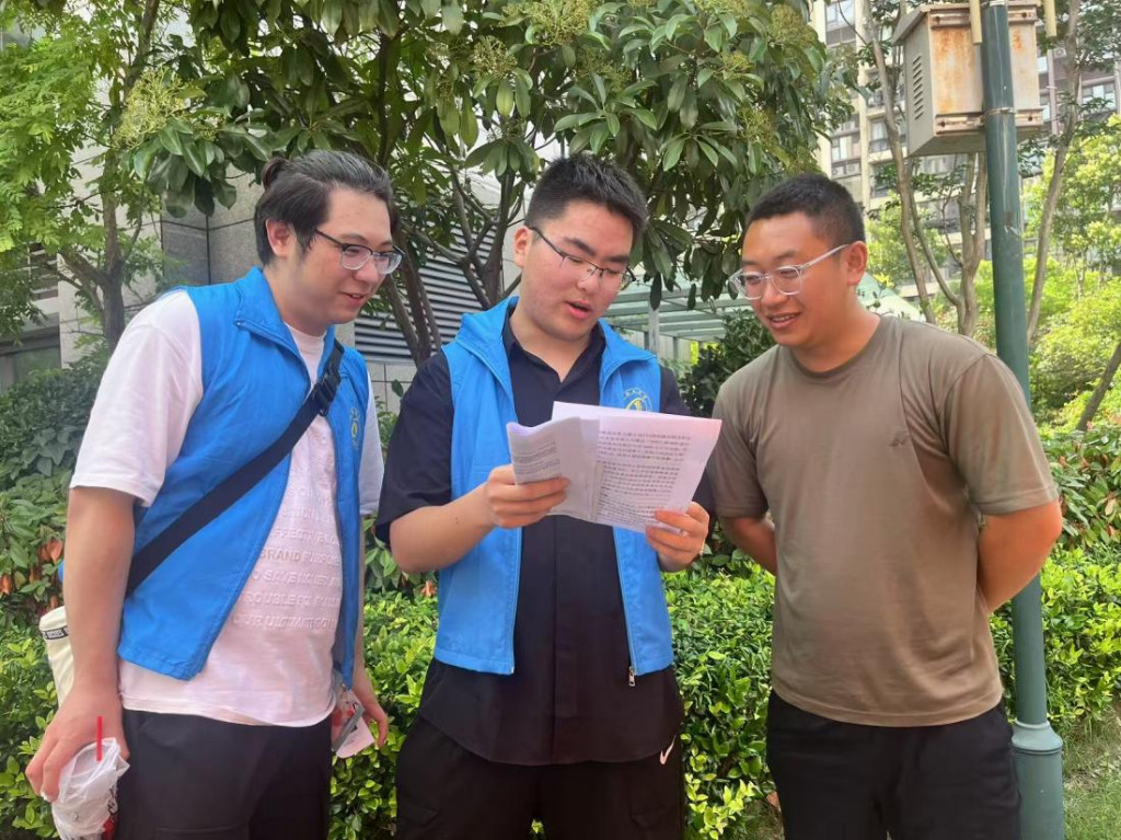 信息学院志愿者团队深入社区开展反诈科普活动